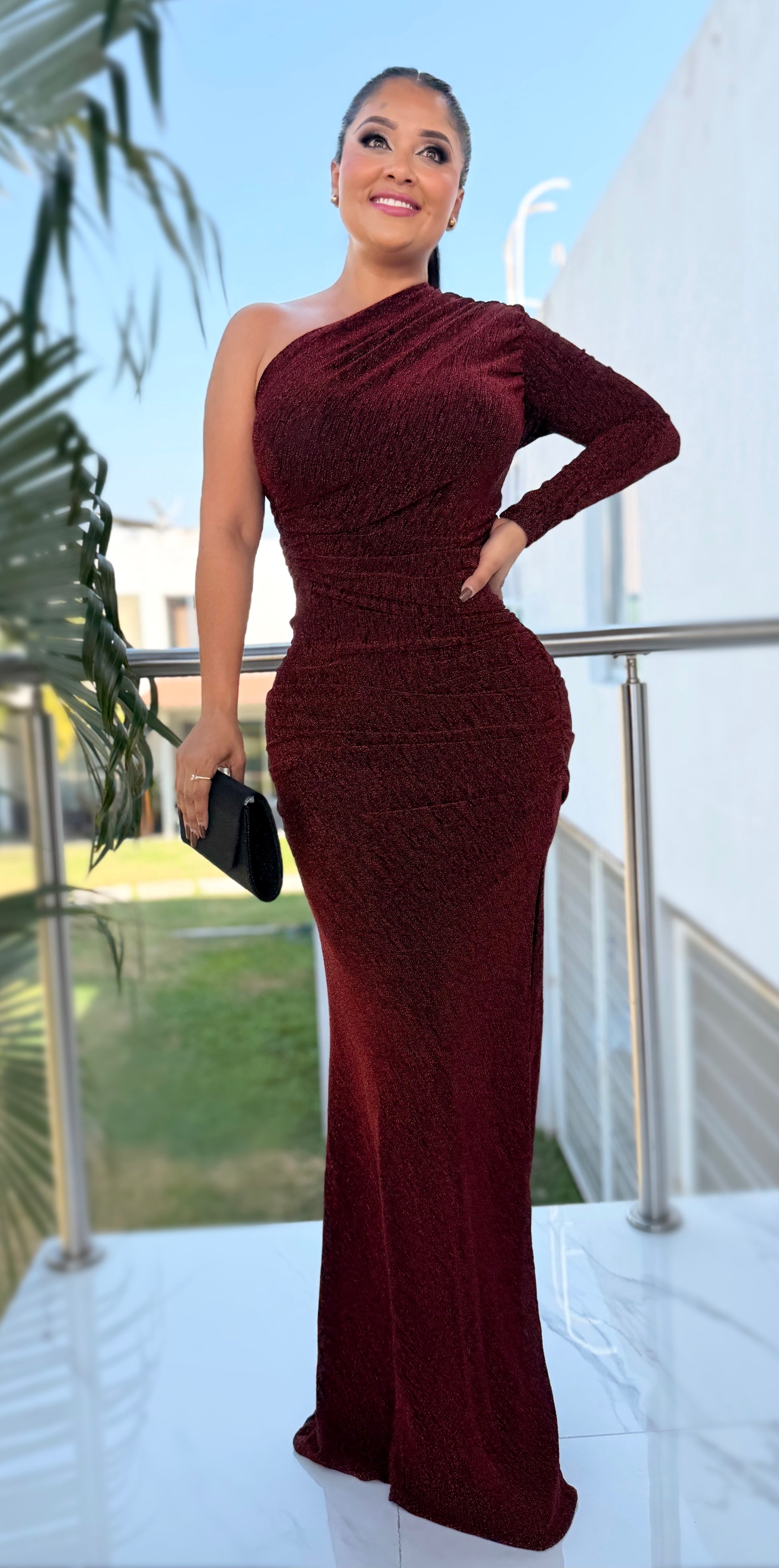 Corte asimétrico tinto