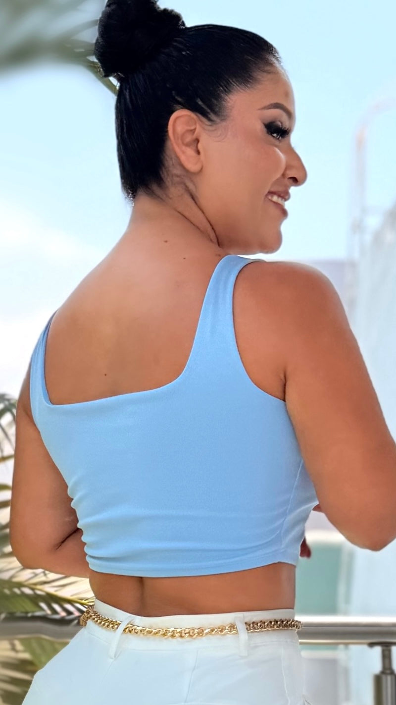 Blusa azul cielo