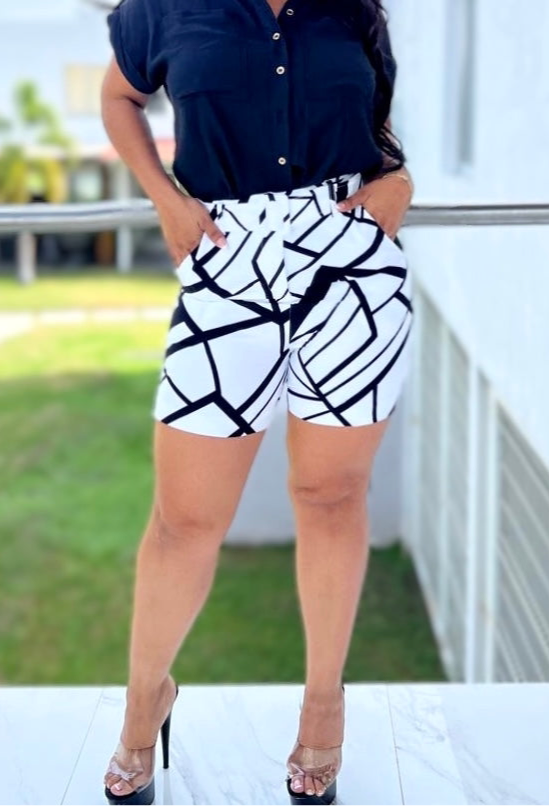 Short Contorno