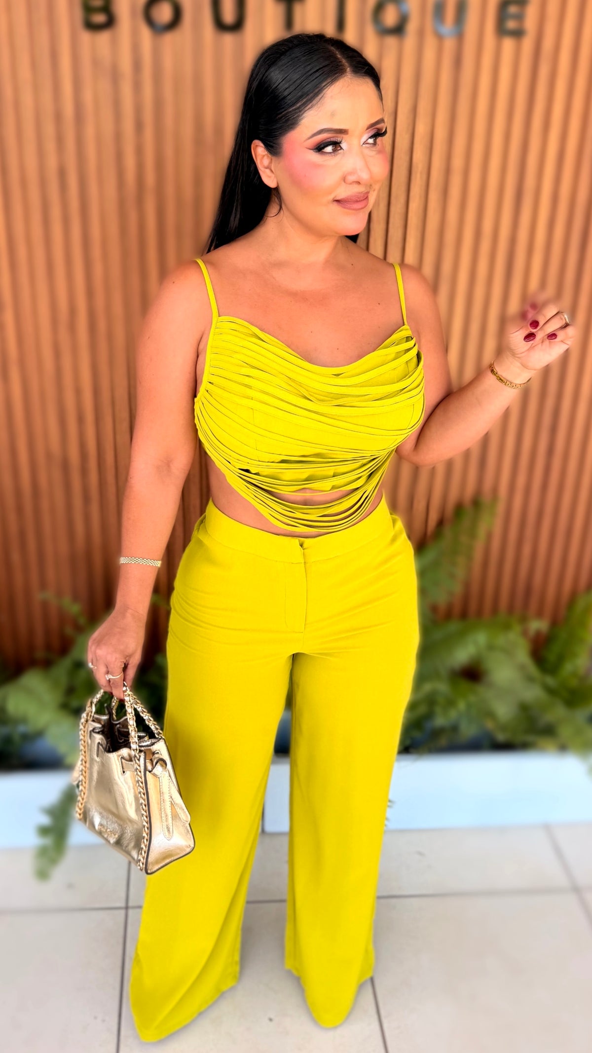 Set Yellow glow